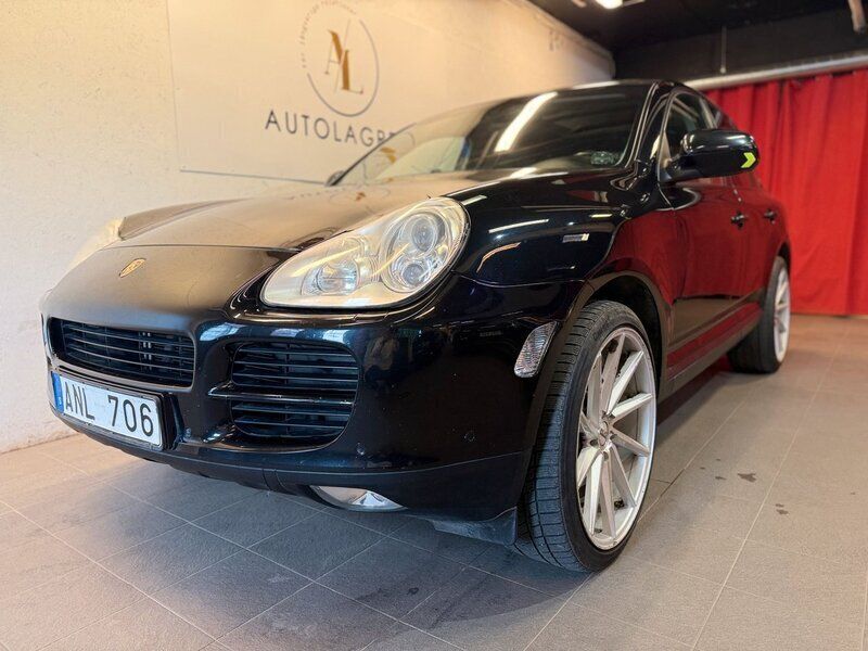 Svart Begagnad 2005 Porsche Cayenne S SUV | 74 900 kr (Superpris) - Bild 1/4