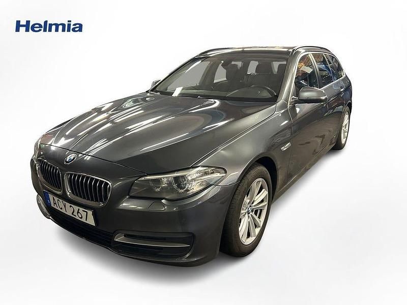 Grå Begagnad 2016 BMW 520 Kombi | 159 000 kr (Marknadspris) - Bild 1/4