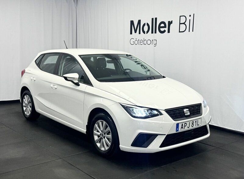 Vit Begagnad 2024 Seat Ibiza Style Halvkombi | 189 900 kr (Marknadspris) - Bild 1/4