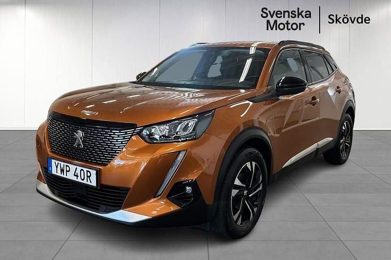 Orange Begagnad 2022 Peugeot 2008 Allure SUV | 219 200 kr (Marknadspris) - Bild 1/4