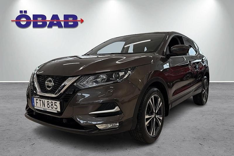 Brun Begagnad 2018 Nissan Qashqai N-Connecta SUV | 178 800 kr (Marknadspris) - Bild 1/4