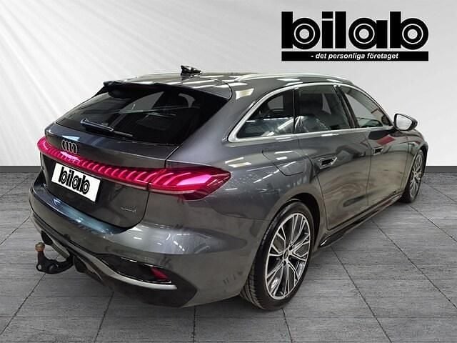 Begagnad Audi A5 Comfort 204 HK (150 kW) 2024 Grå Kombi
