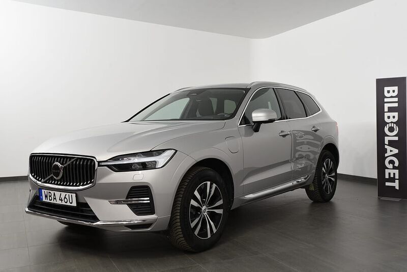 Silver Begagnad 2023 Volvo XC60 Core SUV | 479 500 kr (Bra pris) - Bild 1/4