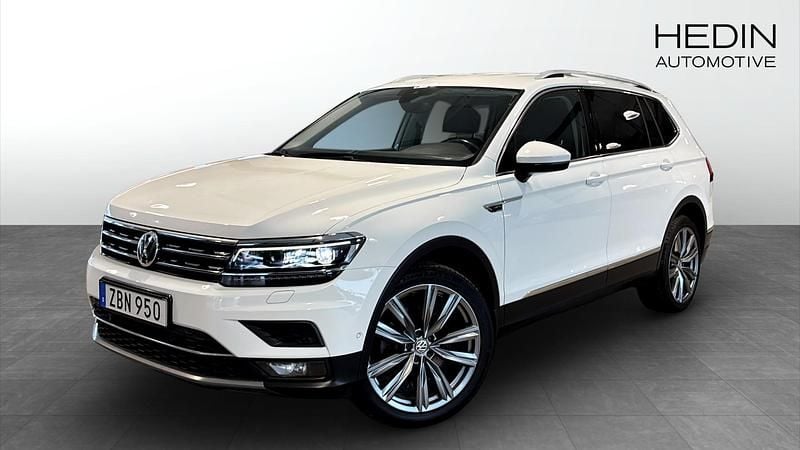 Vit Begagnad 2018 VW Tiguan Allspace GT SUV | 264 900 kr (Marknadspris) - Bild 1/4