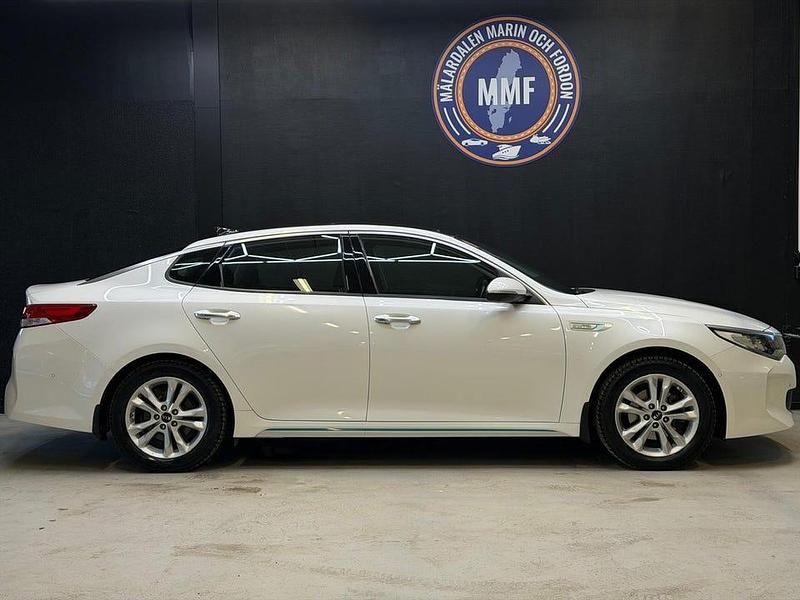 Begagnad Kia Optima Comfort 205 HK (150 kW) 2017 Vit