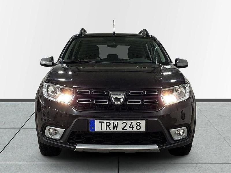 Begagnad Dacia Sandero Stepway 90 HK (66 kW) 2017 Svart Kombi