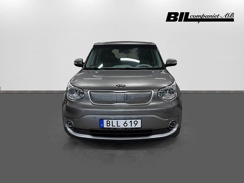 Begagnad Kia Soul 80 kW (110 HK) 2016 Grå SUV