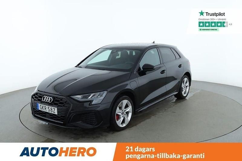 Svart Begagnad 2021 Audi A3 Sportback S-Line Halvkombi | 269 000 kr - Bild 1/4