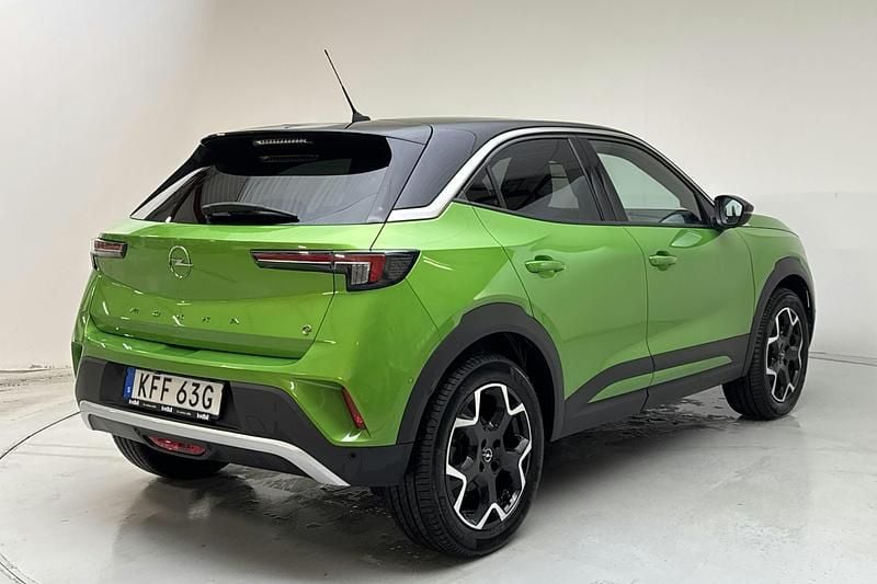 Begagnad Opel Mokka-e Ultimate 100 kW (136 HK) 2022 Grön SUV