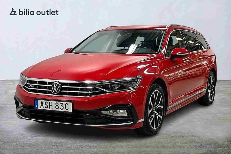 Röd Begagnad 2022 VW Passat Kombi | 239 900 kr (Marknadspris) - Bild 1/1