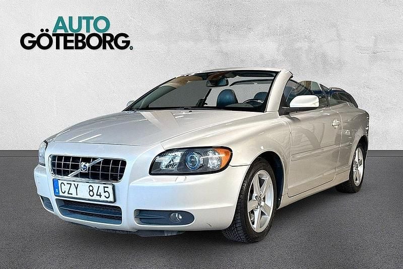 Ljusgrå Begagnad 2006 Volvo C70 Summum Cab | 109 900 kr (Marknadspris) - Bild 1/3