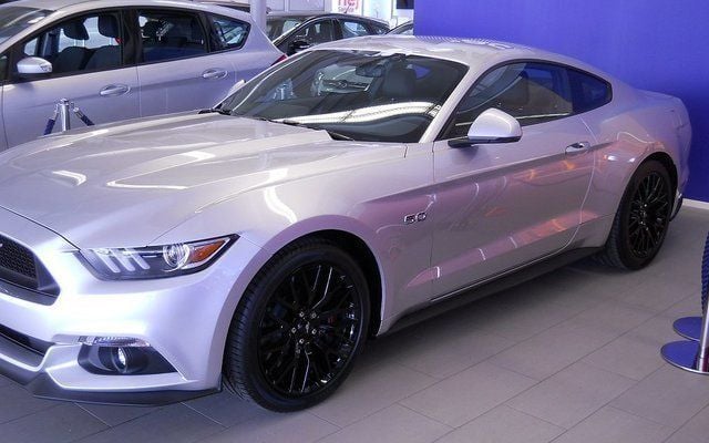Såld Ford Mustang Gt 5 0 V8 Fastba Begagnad 2017 4 Mil I Vänersborg Begagnad Ford Mustang Gt 5 0 V8 Fastback Manvxl 2017 Sportkupé 445 000 Kr