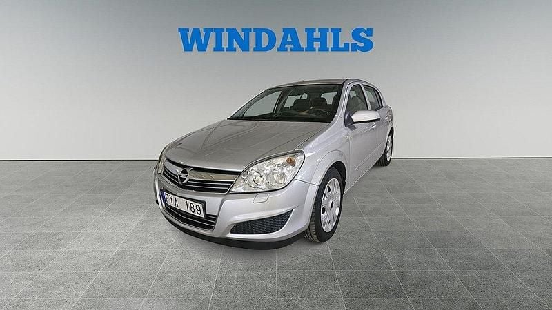 Grå Begagnad 2007 Opel Astra Halvkombi | 29 000 kr (Marknadspris) - Bild 1/4