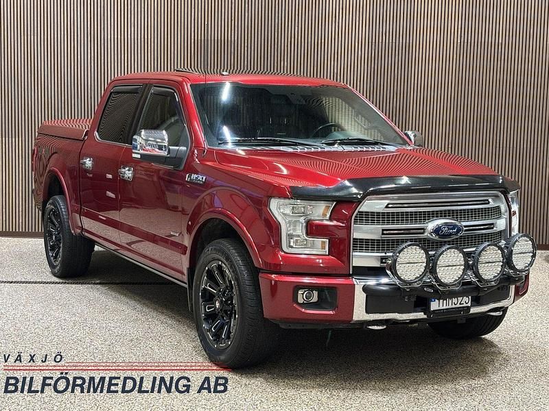 Röd (rödmetallic) Begagnad 2017 Ford F-150 Pickup | 429 000 kr - Bild 1/4