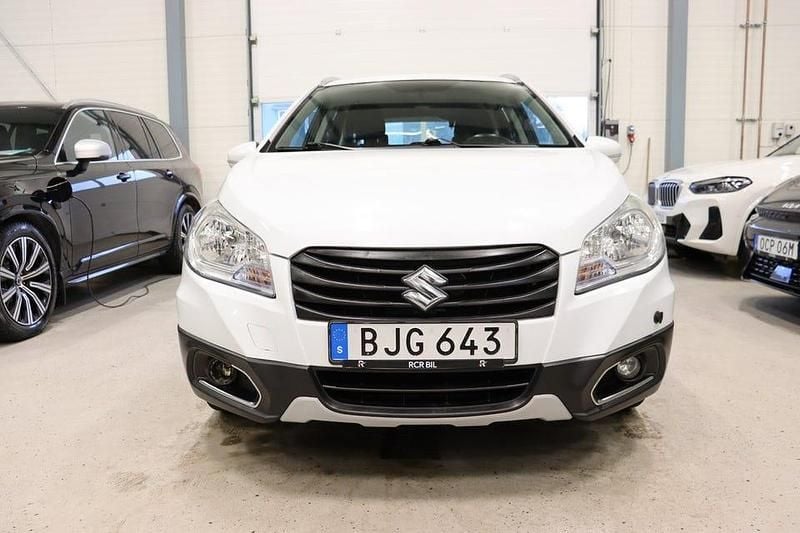 Begagnad Suzuki SX4 S-Cross 120 HK (88 kW) 2014 Vit