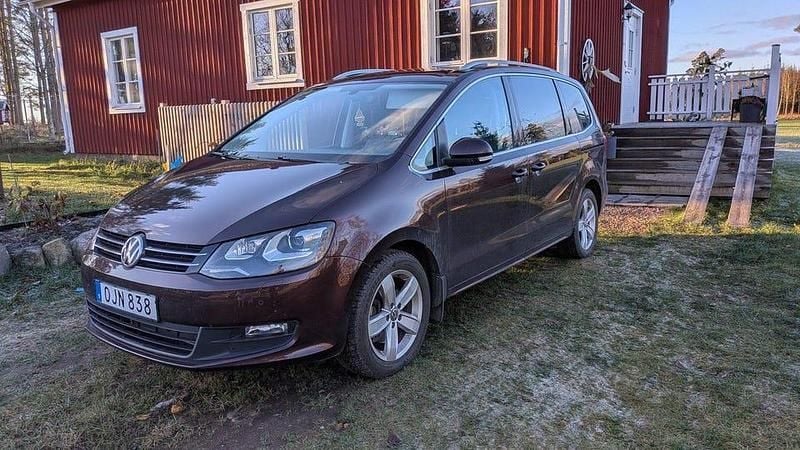 Begagnad 2017 VW Sharan Minibuss | 210 000 kr (Bra pris) - Bild 1/4