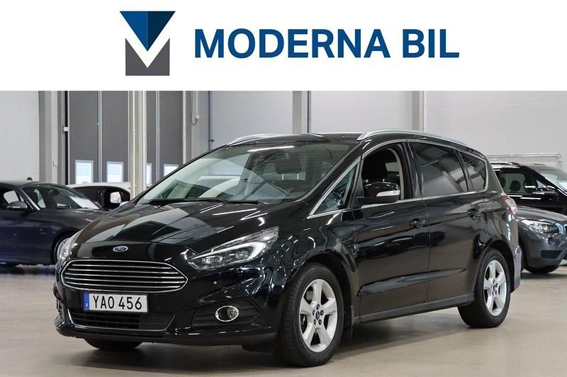 Svart Begagnad 2015 Ford S-MAX Titanium Minibuss | 179 400 kr (Marknadspris) - Bild 1/4