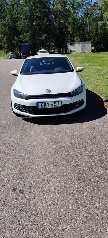 Begagnad VW Scirocco 160 HK (117 kW) 2010