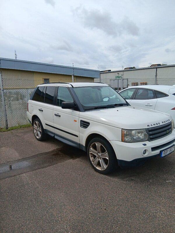Vit Begagnad 2007 Land Rover Range Rover Sport SUV | 50 000 kr (Bra pris) - Bild 1/4