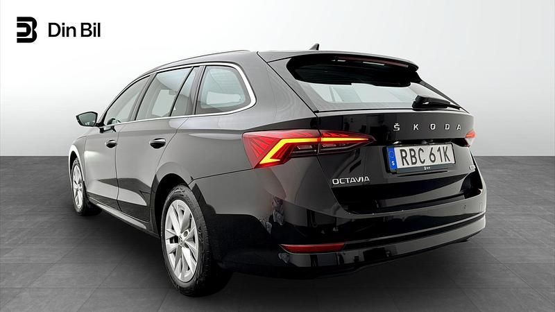 Begagnad Skoda Octavia Style 150 HK (110 kW) 2024 Svart Kombi