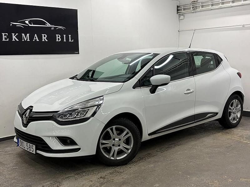 Begagnad Renault Clio IV 90 HK (66 kW) 2016 Vit Halvkombi