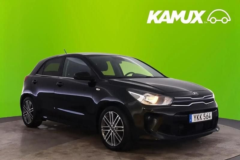 Svart Begagnad 2017 Kia Rio Launch Edition Halvkombi | 82 800 kr (Marknadspris) - Bild 1/4