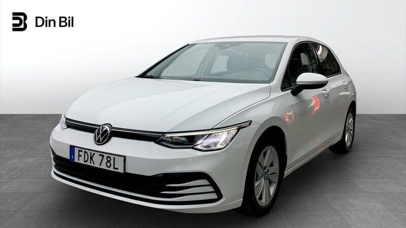 Vit Begagnad 2020 VW Golf VIII Halvkombi | 215 900 kr (Marknadspris) - Bild 1/4