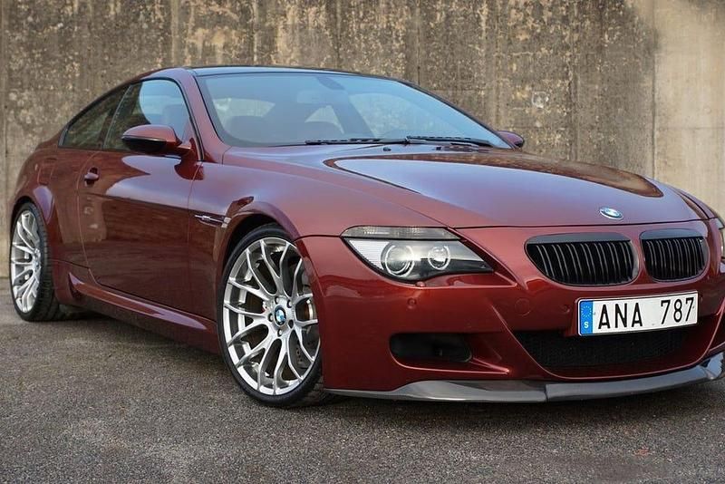 Begagnad BMW M6 508 HK (373 kW) 2005 Mörkröd Sportkupé