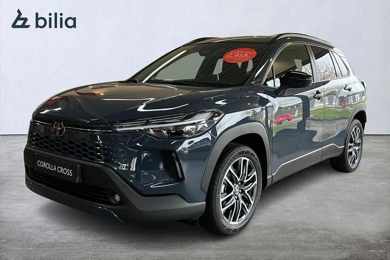 Ny 2025 Toyota Corolla Cross Style SUV | 397 500 kr (Marknadspris) - Bild 1/4