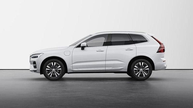Vit Ny 2025 Volvo XC60 Core SUV | 599 000 kr - Bild 1/4