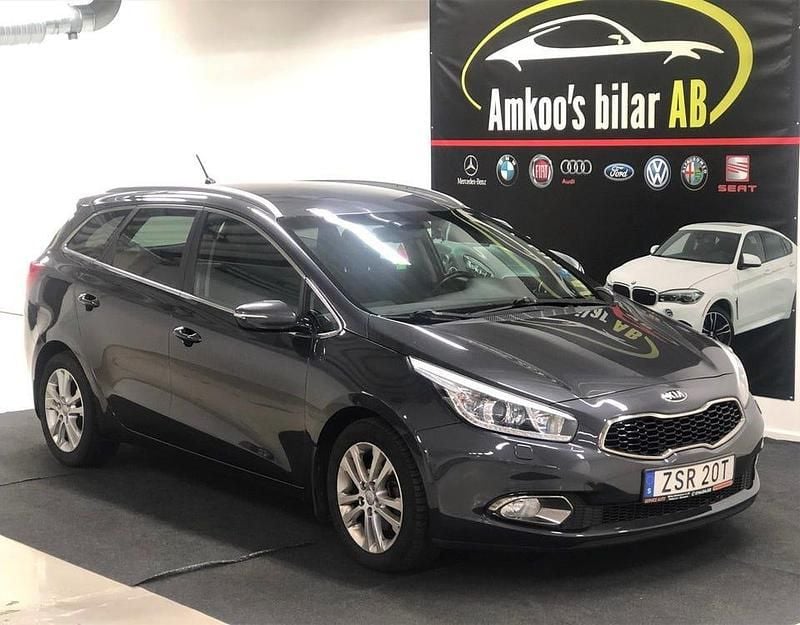 Mörkgrå Begagnad 2012 Kia Ceed Sportswagon Comfort Kombi | 49 900 kr (Lite dyr) - Bild 1/4