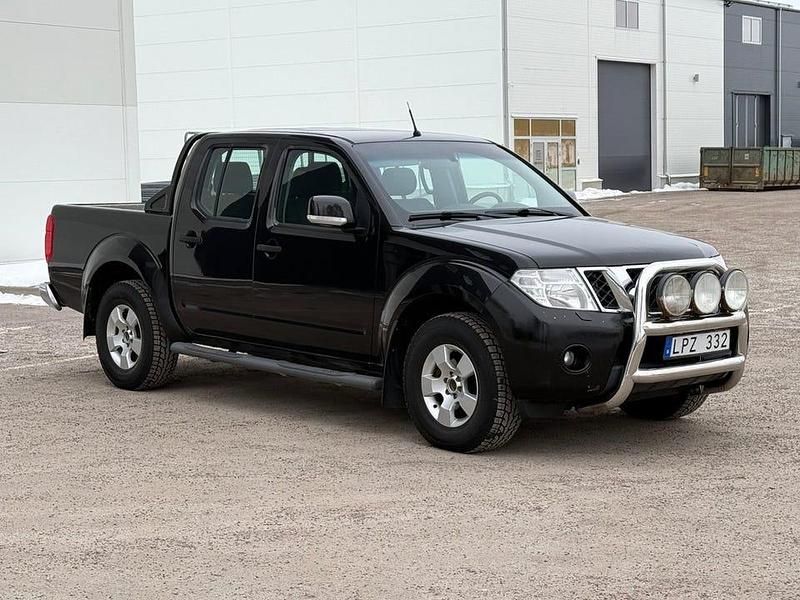 Begagnad Nissan Navara 190 HK (139 kW) 2011 Svart Pickup