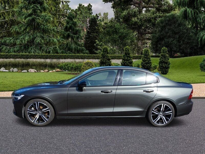 Mörkgrå Begagnad 2020 Volvo S60 R-Design Sedan | 359 900 kr (Marknadspris) - Bild 1/4