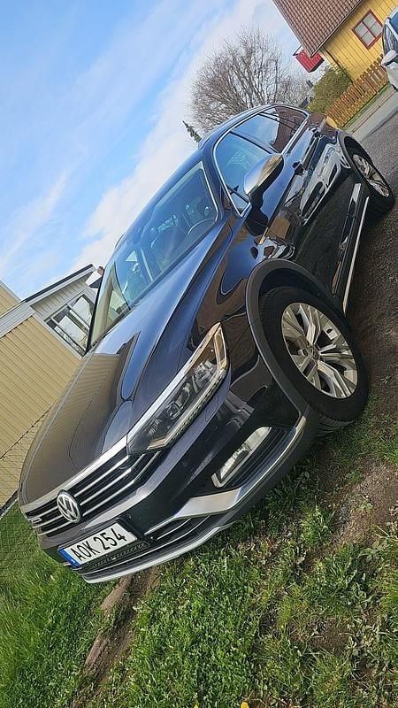 Begagnad 2019 VW Passat Alltrack Kombi | 185 000 kr (Marknadspris) - Bild 1/4