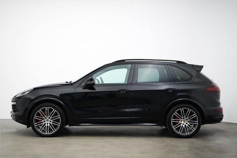 Begagnad Porsche Cayenne GTS 441 HK (324 kW) 2015 Svart SUV
