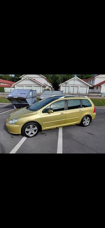 Gul Begagnad 2005 Peugeot 307 Kombi | 23 000 kr (Bra pris) - Bild 1/4