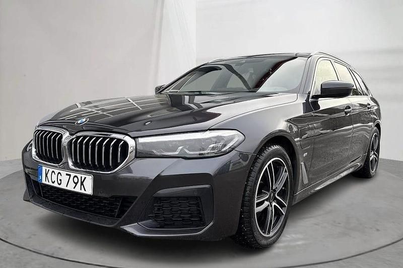 Begagnad 2021 BMW 530 M Sport Kombi | 267 000 kr - Bild 1/4