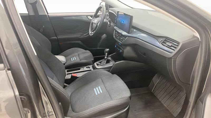Begagnad Ford Focus Active 125 HK (91 kW) 2023 Grå Kombi