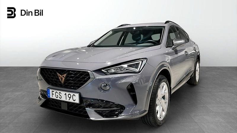 Ljusgrå Begagnad 2024 Cupra Formentor SUV | 299 900 kr (Marknadspris) - Bild 1/4
