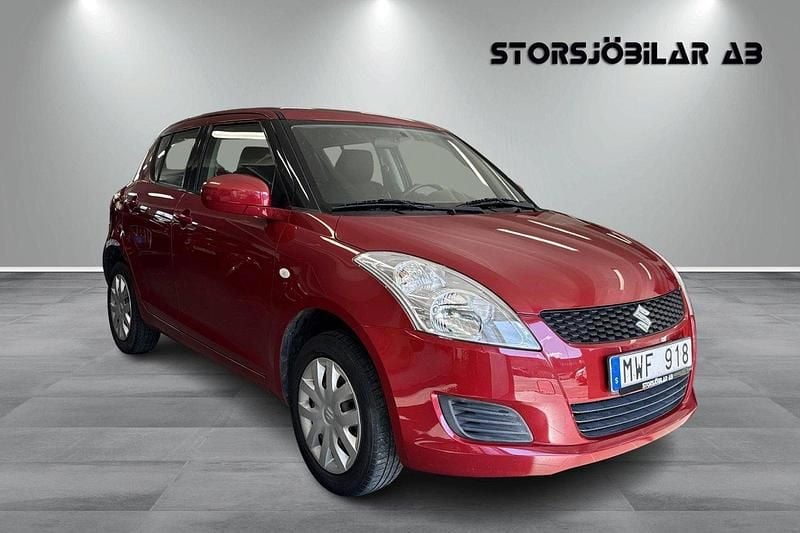 Röd Begagnad 2012 Suzuki Swift Halvkombi | 92 000 kr (Dyr) - Bild 1/4