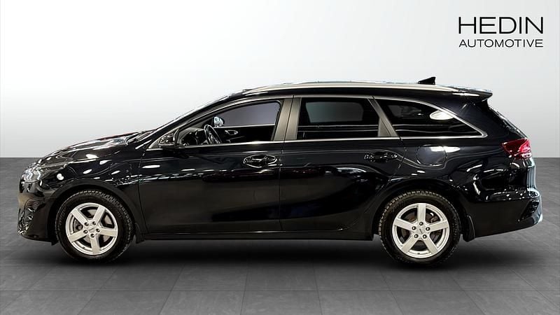 Begagnad Kia Ceed Sportswagon 105 HK (77 kW) 2023 Svart Kombi