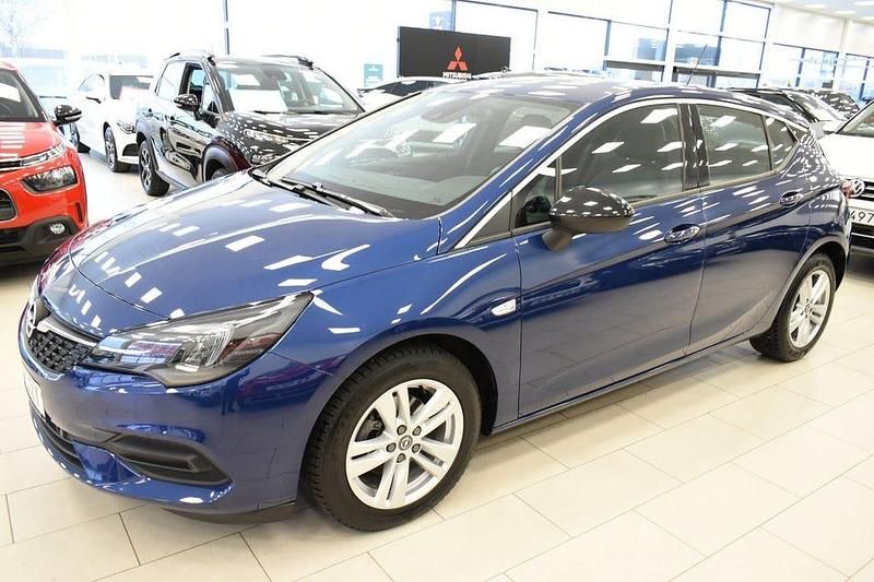 Begagnad Opel Astra Business Elegance 146 HK (107 kW) 2021 Blåmetallic Halvkombi