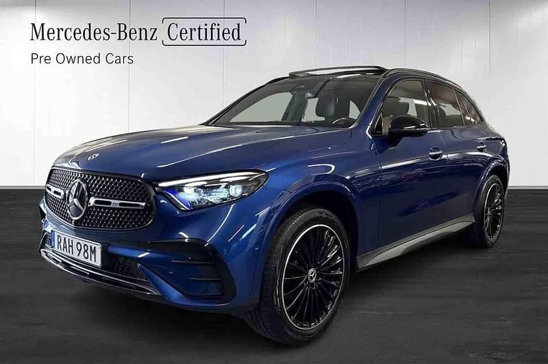 Blå Begagnad 2023 Mercedes GLC400d AMG SUV | 709 800 kr (Lite dyr) - Bild 1/1