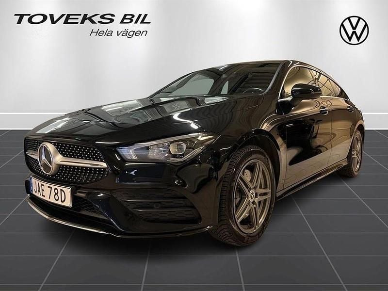 Svart Begagnad 2023 Mercedes CLA250 Shooting Brake AMG line Kombi | 309 000 kr (Bra pris) - Bild 1/4