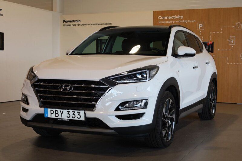 Vit Begagnad 2018 Hyundai Tucson Premium SUV | 239 800 kr (Lite dyr) - Bild 1/3