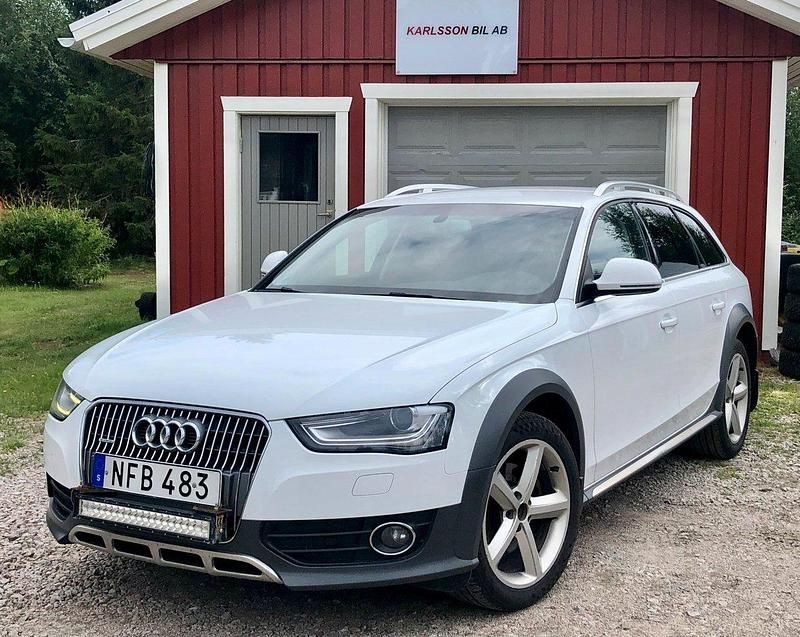 Vit Begagnad 2013 Audi A4 Allroad Comfort Kombi | 114 900 kr (Marknadspris) - Bild 1/4
