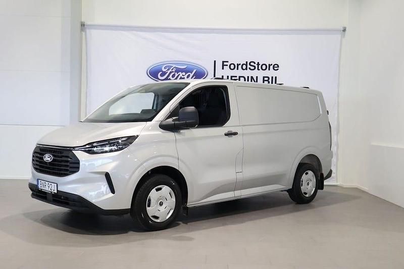 Silver Begagnad 2023 Ford Transit Custom Trend Van | 462 375 kr (Marknadspris) - Bild 1/4