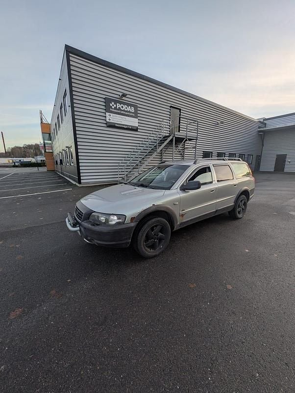 Begagnad 2004 Volvo XC70 Kombi | 23 500 kr (Marknadspris) - Bild 1/4