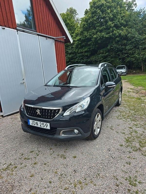 Grå Begagnad 2016 Peugeot 2008 SUV | 75 000 kr (Marknadspris) - Bild 1/4