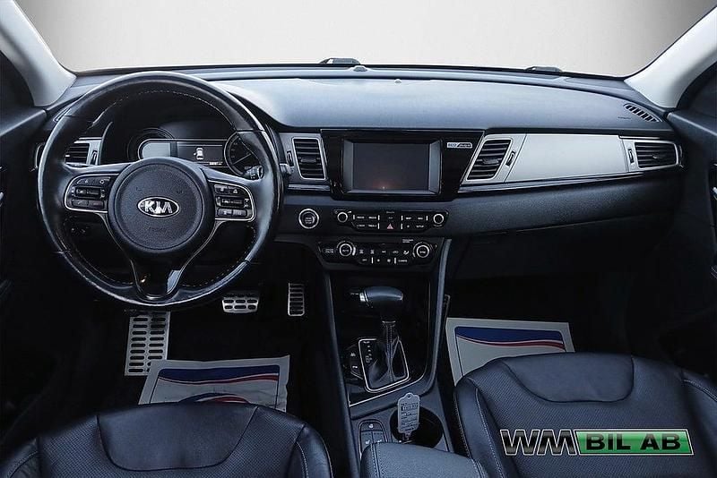 Begagnad Kia Niro Advance 105 HK (77 kW) 2018 Grå SUV